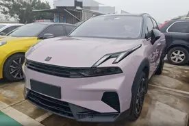 10万出头拿下准新领克混动SUV，纯电续航126km，这车不够香？图片