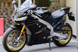资讯｜200匹四缸性能仿赛：阿普利亚RSV4，售价23.88万元起图片