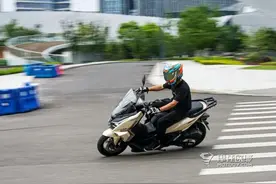 不讲道理就是卷，12588元水冷RT150给了对前后14寸大轮图片
