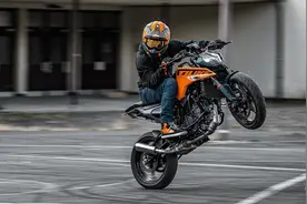 新车｜释放激情，征服街道：2024 KTM 125 DUKE新车发布配置升级图片