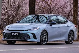 油耗再降 动力足够 底盘质感提升明显 9代凯美瑞试驾分享图片