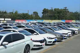 探访二手车市场：史上最惨淡，抄底的好时机图片