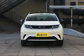 比亚迪海豚外观时尚，内饰个性，纯电续航420km，家用代步很适合图片