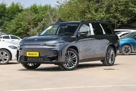 零跑C16：用“小米哲学”造的“半价理想”图片