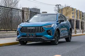 10万元价位不可多得的运动SUV 试驾哈弗赤兔图片