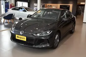 搭配无边框车门+溜背车身，定位紧凑型车，解析上汽大众凌渡图片