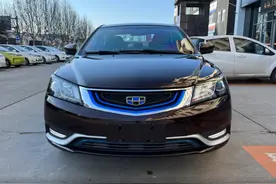 二手帝豪EV：续航253km，2016款卖4.38万，电池组没有过保！图片