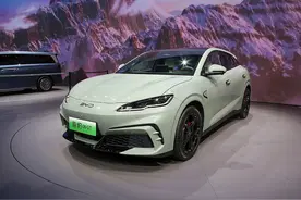 年轻人的首辆GT来了！13.68万起，纯电续航605km，海豹06GT能火？图片
