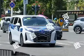 采用全新车标，比亚迪夏激光雷达版实车曝光，搭载第五代DM技术图片