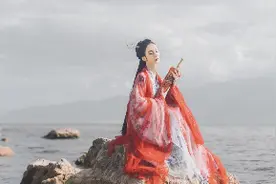小说：面对曾害她失忆的罪魁祸首，她狠狠将他踩在脚下，一雪前耻图片