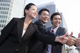 小说：我有男朋友，不好意思，学霸不够看图片