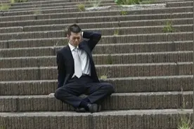 你很喜欢说话被人却不愿意听？很有可能你是犯了这个毛病图片