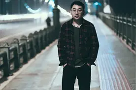 小说：我变成了一条鱼，只要吃饭就能进化，可妹妹还不知道图片