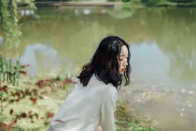 小说：惊！娱乐圈顶流影帝与小助理协议生子图片