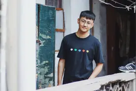 小说：我应该在车里，不应该在这里图片