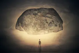 小说：被异能者偷袭，小伙却不慌不忙，一招便让对方露出破绽图片