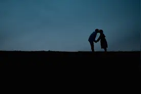 小说：媳妇怀孕，孕吐的竟是他？图片