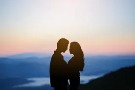 小说：女儿找到了，首富爸爸：悲伤暂停，我去接！图片
