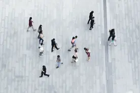 小说：国运诡异擂台，只有我知道九叔电影！图片