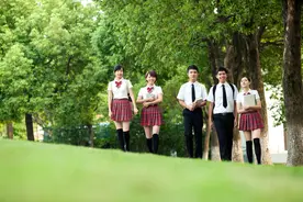 小说：前女友六年后归国，相亲对象居然是自己的哥哥图片