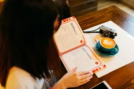 薛道衡《人日思归》图片