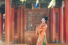 小说：众人都说老太君药石无医，却被痴傻王妃出手治愈，众人震惊图片
