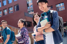 小说：一觉醒来，重回高二，人设还彻底崩塌了图片