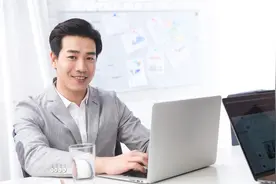 成长无需完美，只需坚持图片