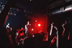 小说：穿越异世，前往天后演唱会当助演嘉宾图片