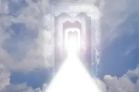 小说：小伙意外重生，第一件事是玩手游充值一亿？他还说自己赚了图片