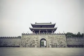 小说：青面獠牙是女鬼，摇身一变赛天仙图片