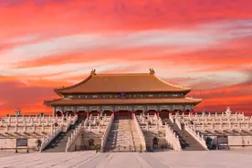 小说：这天下的王虽然多，但是也得听从皇帝的召唤图片