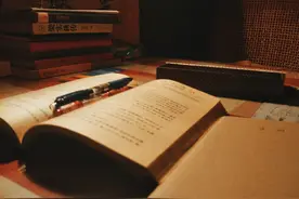 小说：《时空裂缝出现，能否改变既定的命运轨迹？》图片