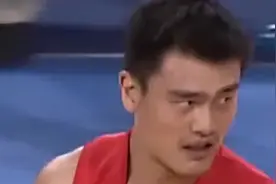 姚明罚球到底有多厉害？科比当场懵了，哈登看上千遍都学不会！视频封面