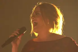 格莱美奖颁奖典礼Adele深情演唱《All I Ask》，真正的开口就泪目视频封面
