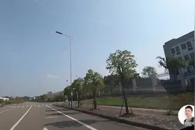 四川遂宁市：实拍安居新园路，感觉厂子真多，有你眼熟的吗？视频封面