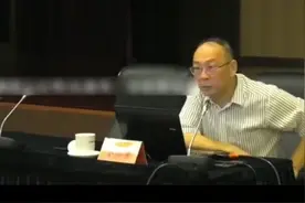 金灿荣：中国的英语有多变态？4岁娃会1500个单词却上不了幼儿园视频封面