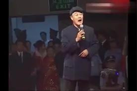 赵本山和儿媳同台演绎二人转《寡妇与光棍》,一家子都是人才!视频封面
