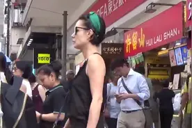 江希文出外购物 她颜值还是挺不错视频封面