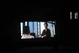 个人觉得毕业后回家工作幸福感比较高，今天回家还看到了乡村电影视频封面