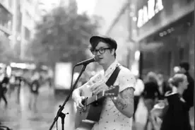 超好听的翻唱《Let Her Go》最治愈单曲没有之一！视频封面