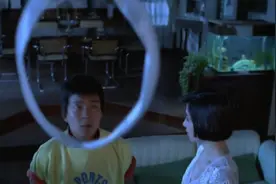 表哥到：男子被女鬼诱惑要寻死，众人拦都拦不住，真是鬼迷心窍了视频封面