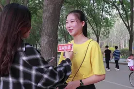 男生频繁约女生吃饭是为什么？美女说出实情，不懂难怪你单身视频封面