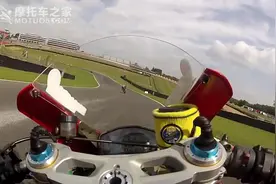 杜卡迪1199panigale赛道体验，压弯技术无人能敌！视频封面