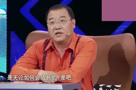 妈妈生了四胞胎却傻傻分不清，洗澡把小儿子洗了4遍，太逗了视频封面
