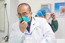 “我必须跑得更快，才能跑赢时间！”图片