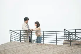 女人离婚后，还会对前夫念念不忘吗？这个女人迫不及待想要复婚图片