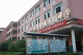 中考没考上普高又不想读职高，初三还能复读吗？官方给出明确答复图片