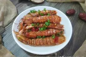 皮皮虾最肥美的季节！鲜甜味美，大家千万不要错过！图片
