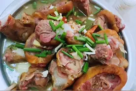 奉节腊猪脚最出名产地非三角坝莫属图片